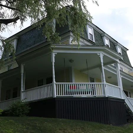 Ballard House Inn-2